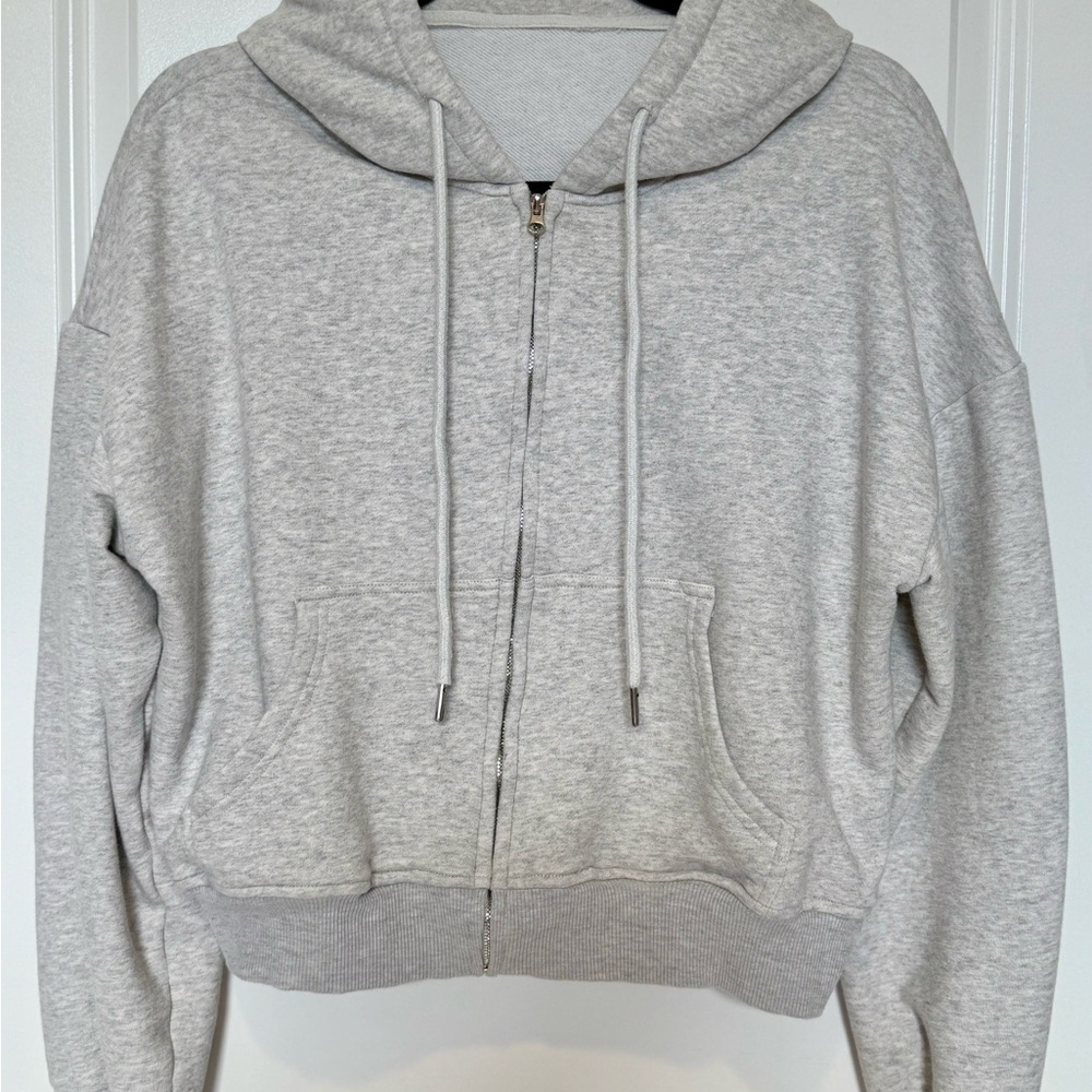 Light Gray Zip-Up Hoodie – Unisex, Size M/L